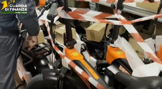 Ascoli Piceno - Sequestrate 72 e-bike contraffate: due imprenditori denunciati